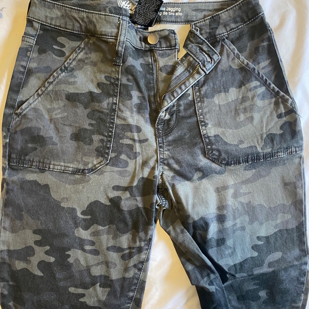 Camo pants